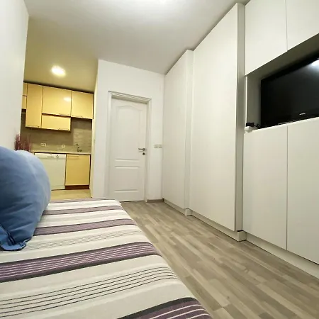 Modern In With Sea View 48 M² * Vodice