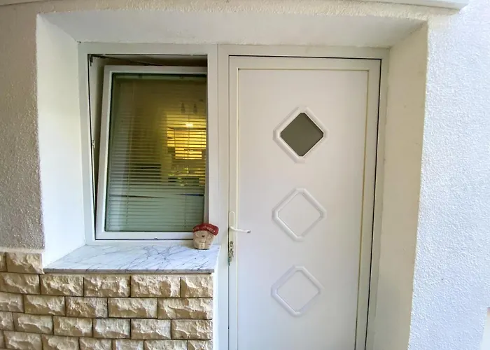 Modern In With Sea View - 48 M². Vodice